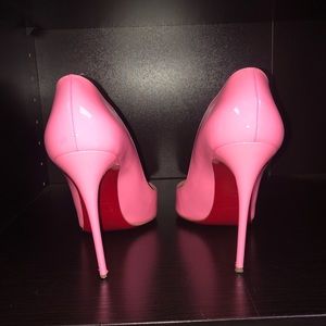 Louboutin pigalle pink size 39